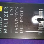 Los pasadizos del poder