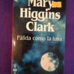 Pálida como la luna