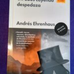 Un obús cayendo despedaza