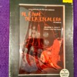 Al final de la escalera (edición coleccionista en caja metálica)