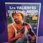 Los valientes visten de negro