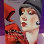 El salón de la embajada italiana