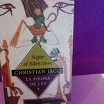 La piedra de luz 1: Nefer el Silencioso