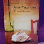 El héroe discreto